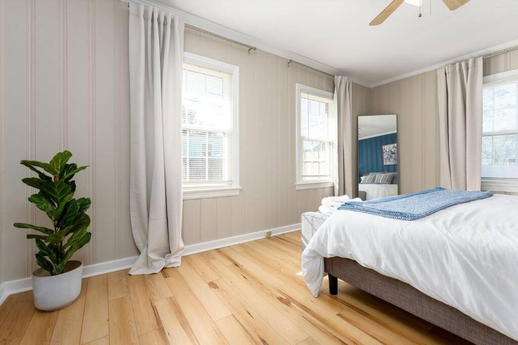 Serenity Beach House In Central Ilm W/ King Bed Вілмінгтон Екстер'єр фото